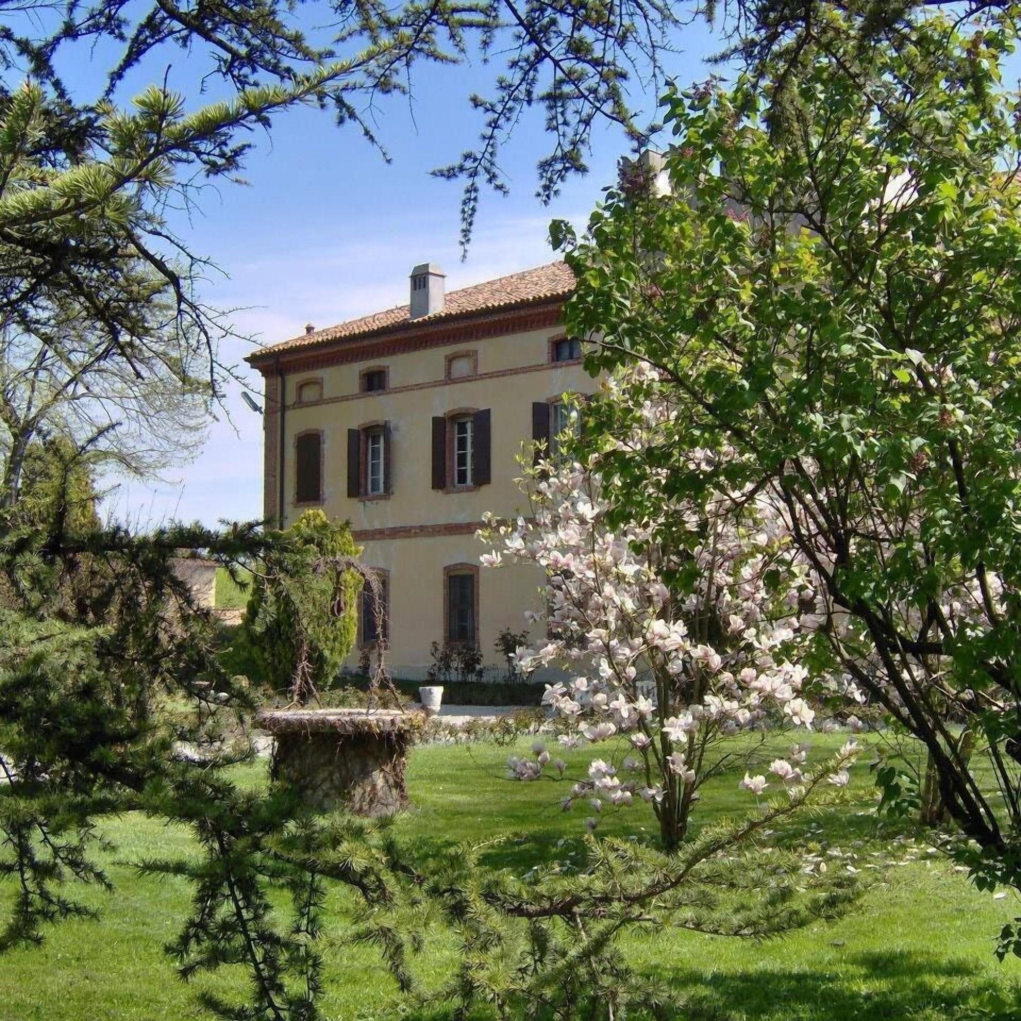 Varios Agriturismo Corte Virgiliana