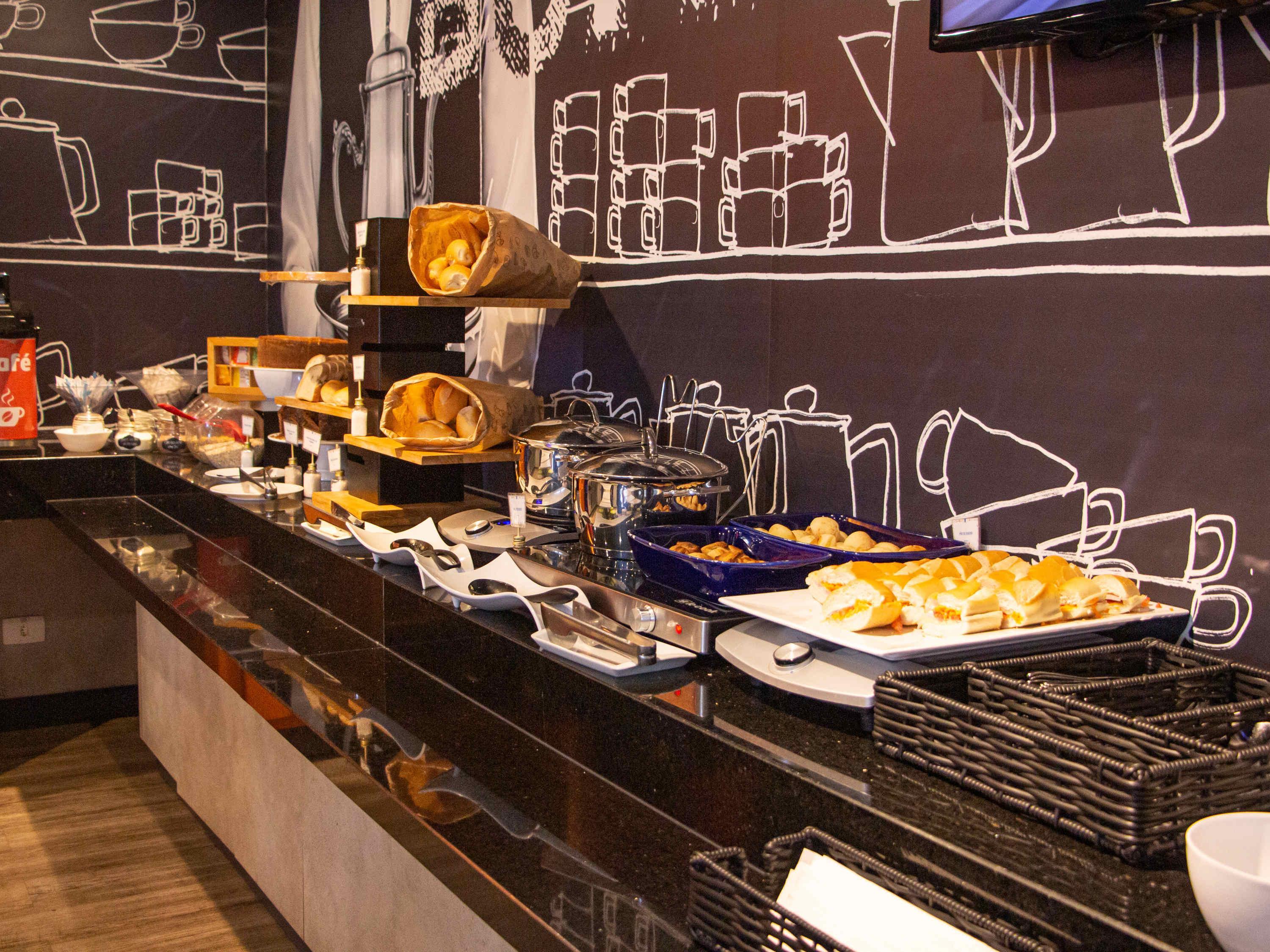 Restaurant ibis budget Curitiba Aeroporto