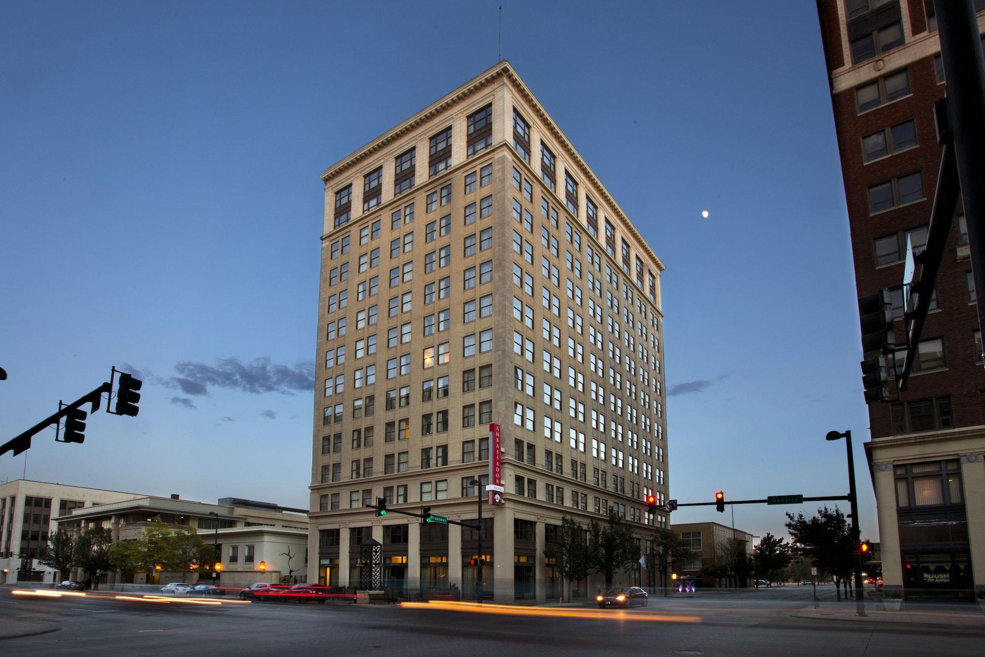 Ambassador Hotel Kansas City, Autograph Collection Kansas City hotel photo 3