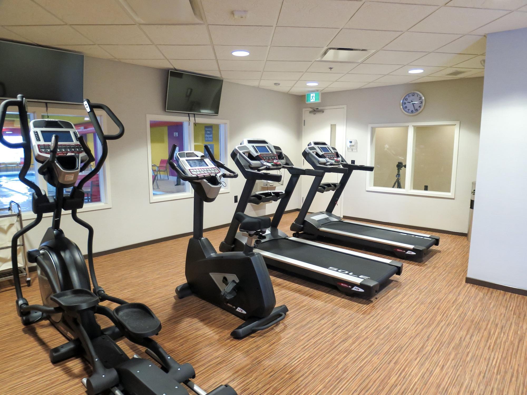 Gimnasio Comfort Suites Regina