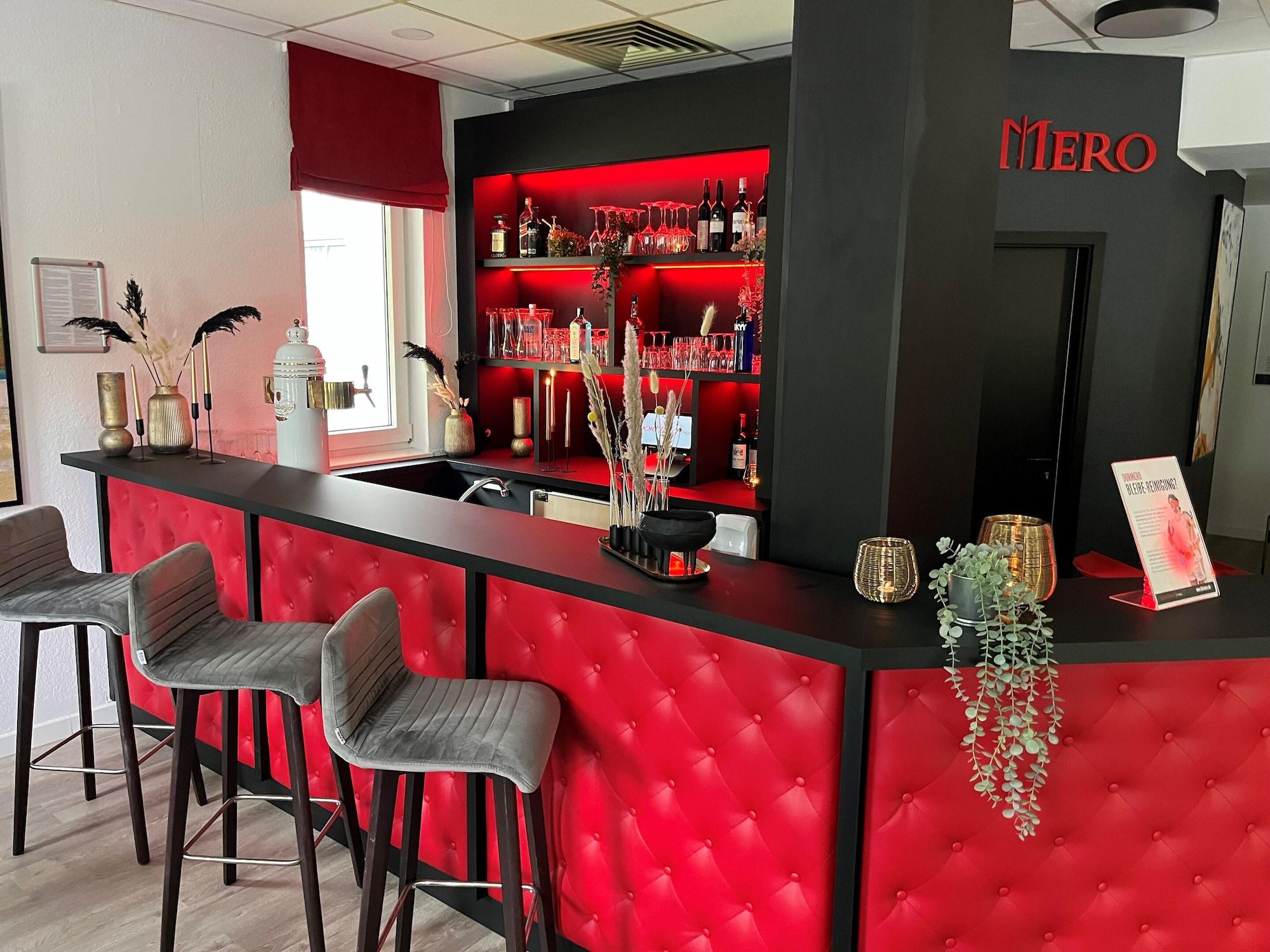 Bar/Salón DORMERO Hotel Hoyerswerda