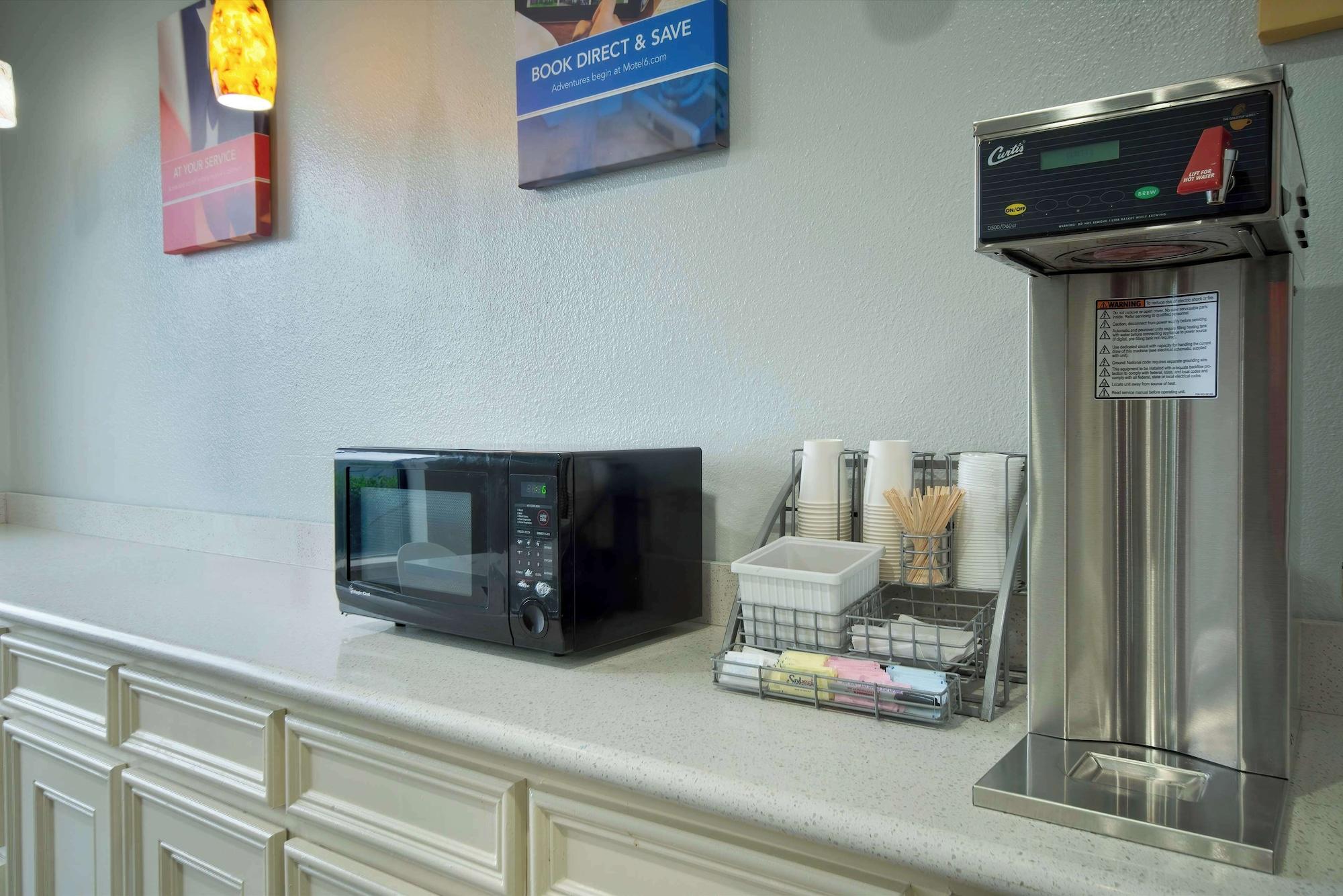 Restaurant Motel 6 Houston, TX - I-10 West