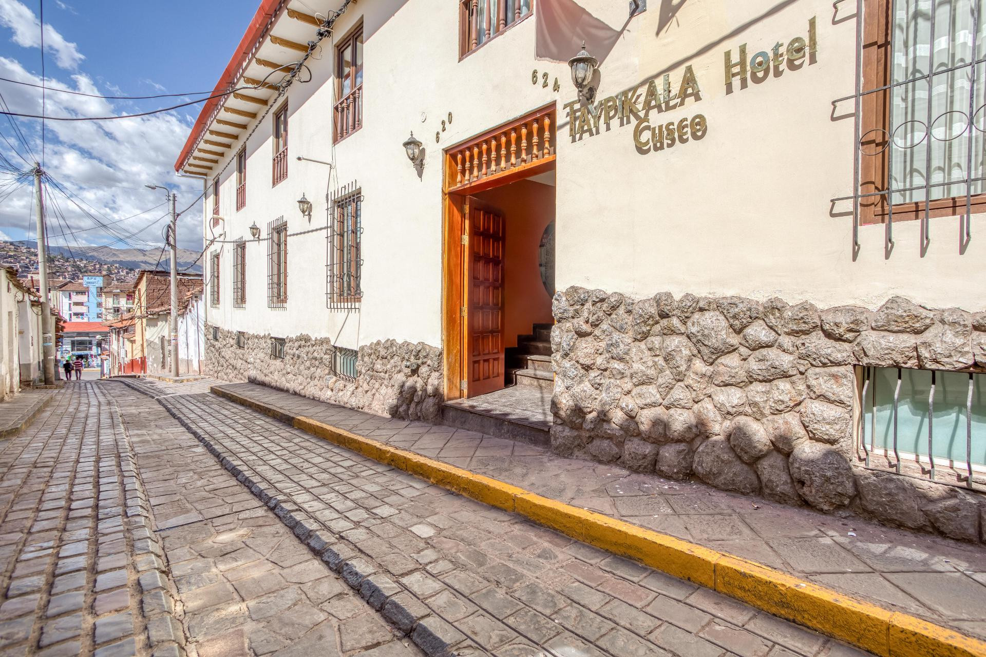 Vista Exterior Taypikala Hotel Cusco