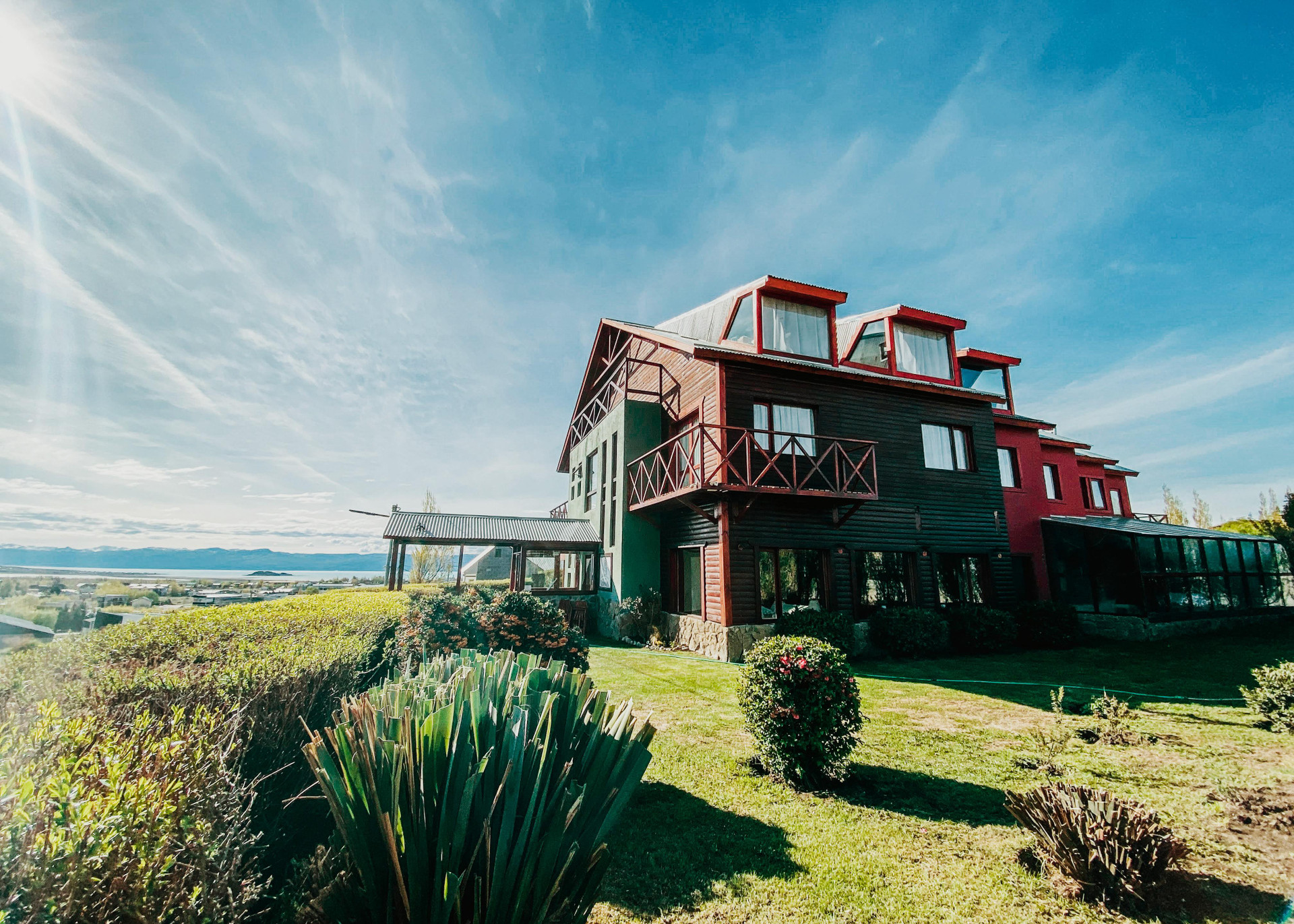 Vista Exterior Hostería Lupama