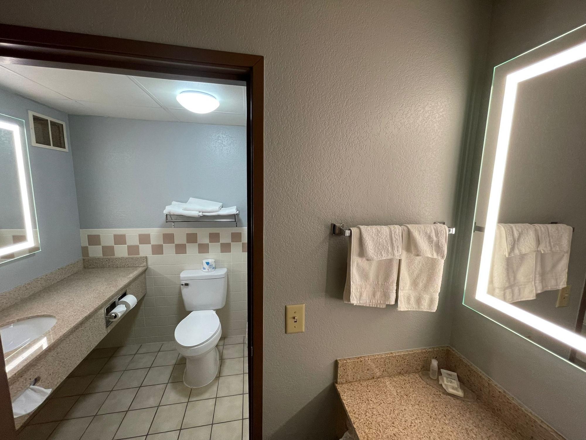 Equipamiento de Habitación AmericInn by Wyndham Sayre