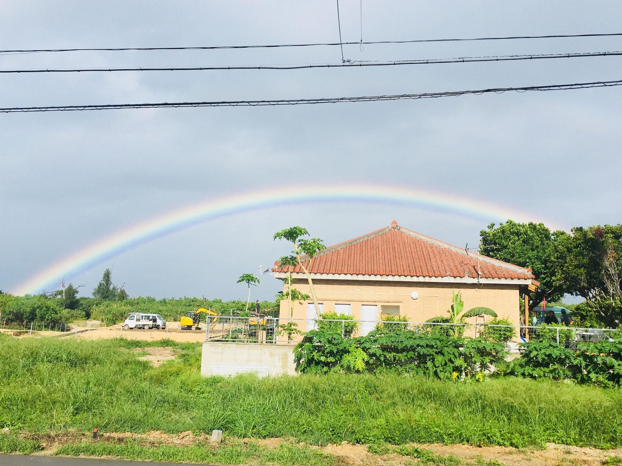 Varios Hali Hali House