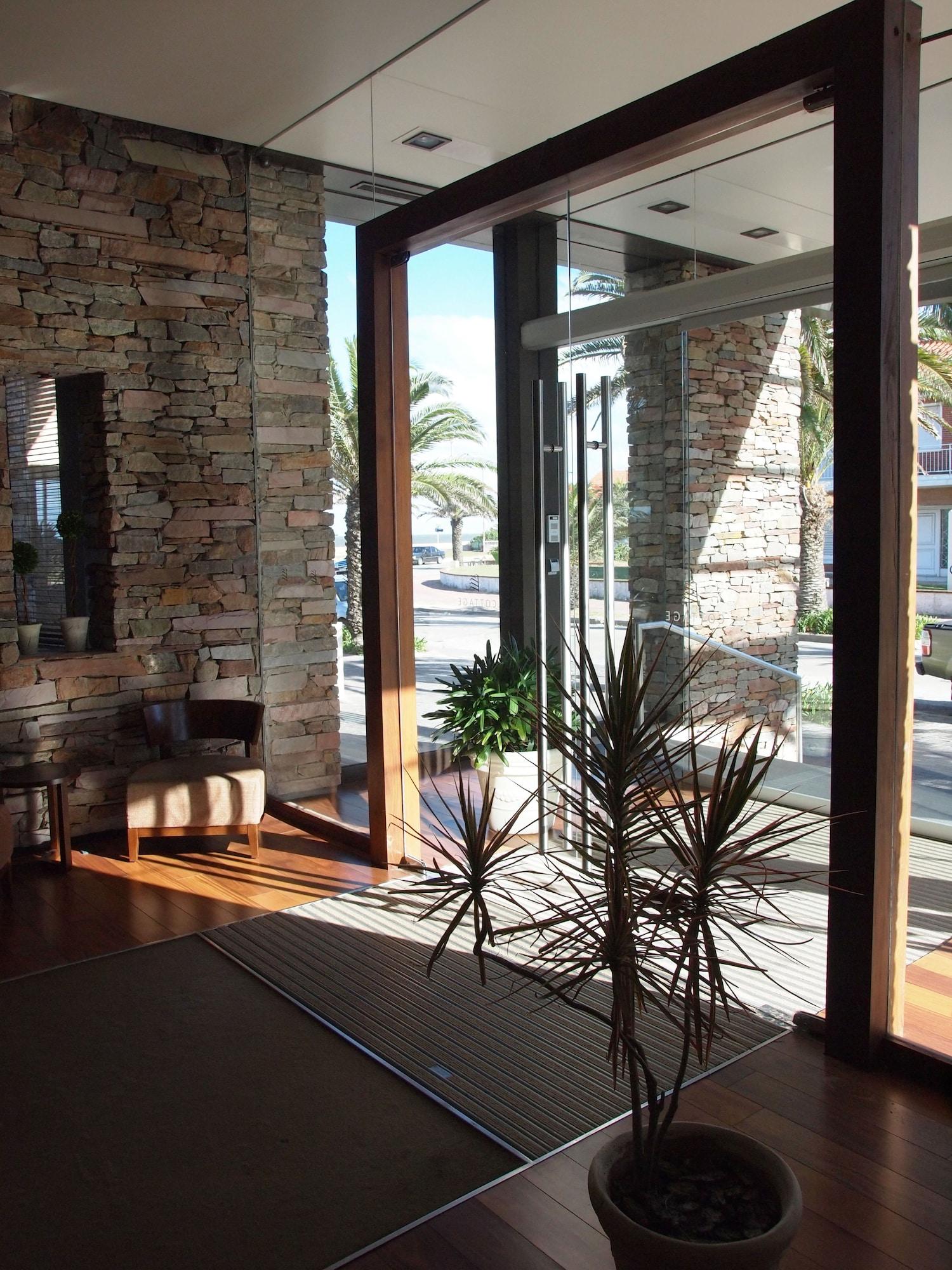 Vista Lobby Hotel Cottage