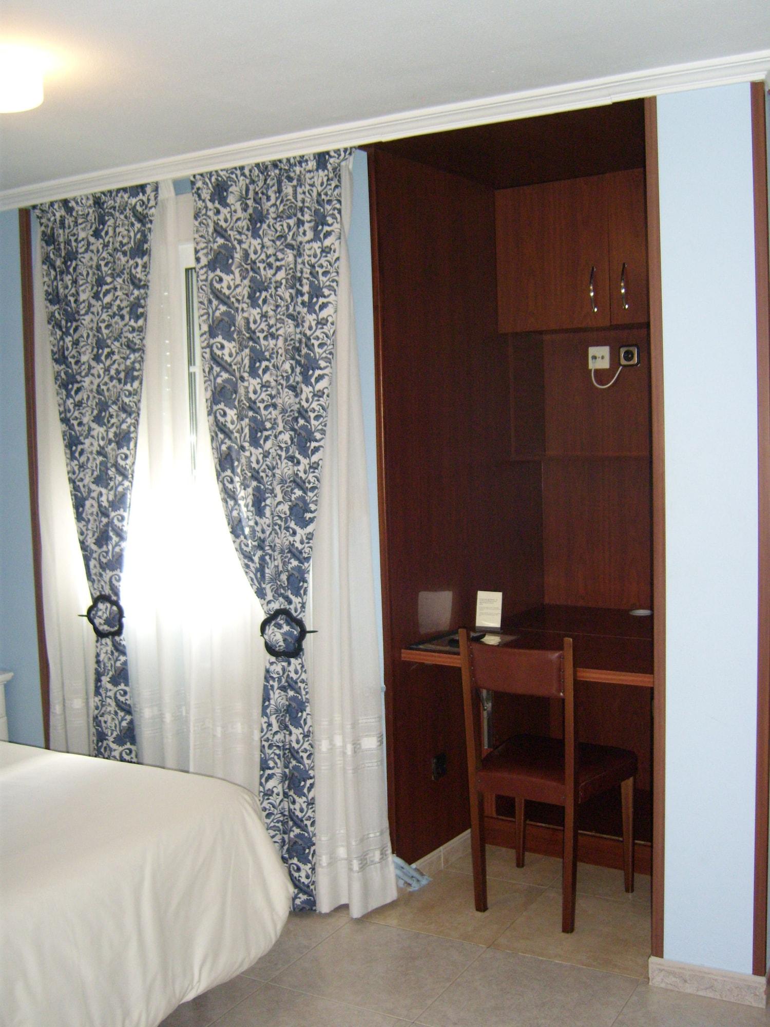 Habitación Pensión Residencia Tambre