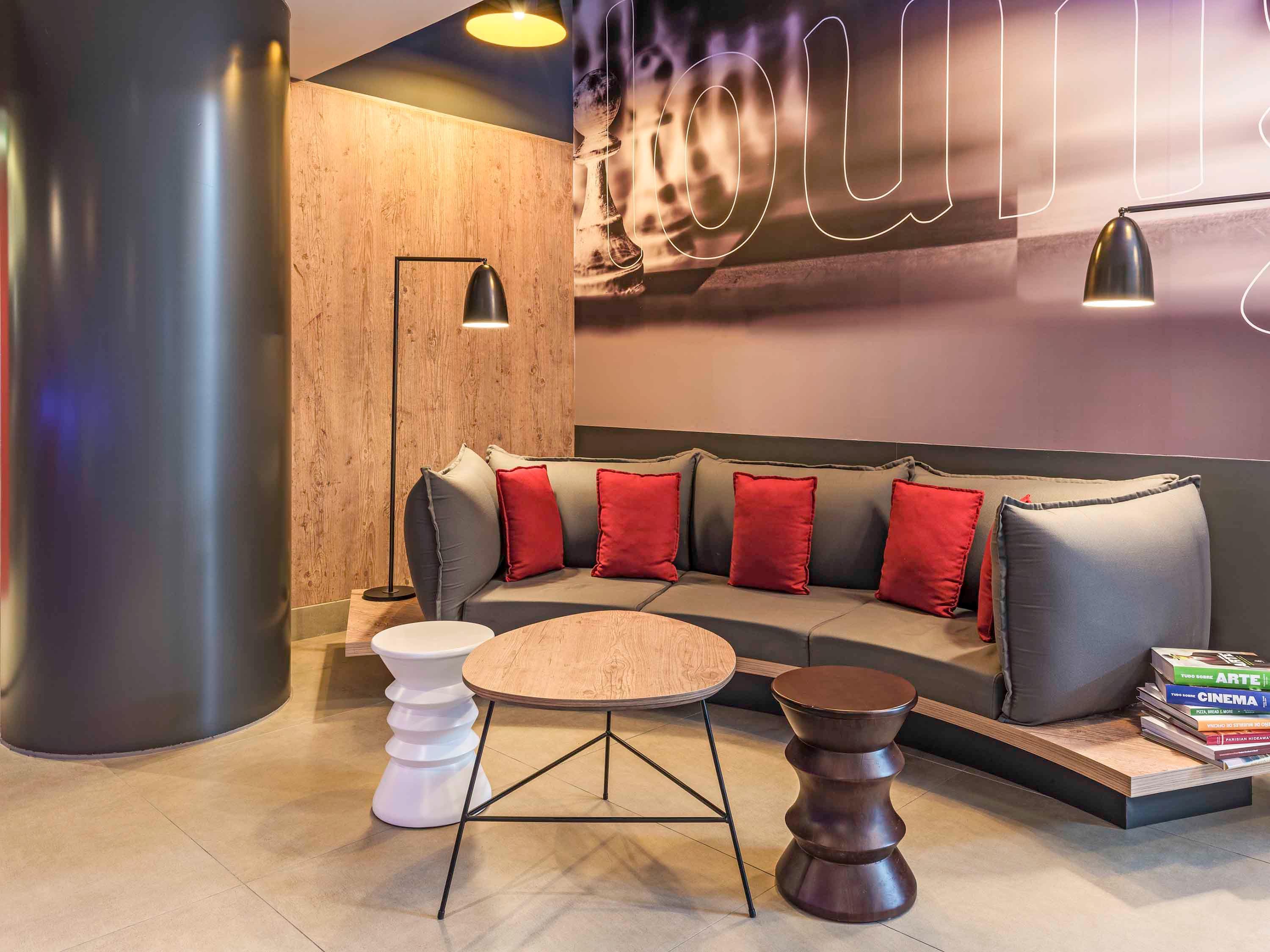 Vista Lobby ibis Santos Valongo