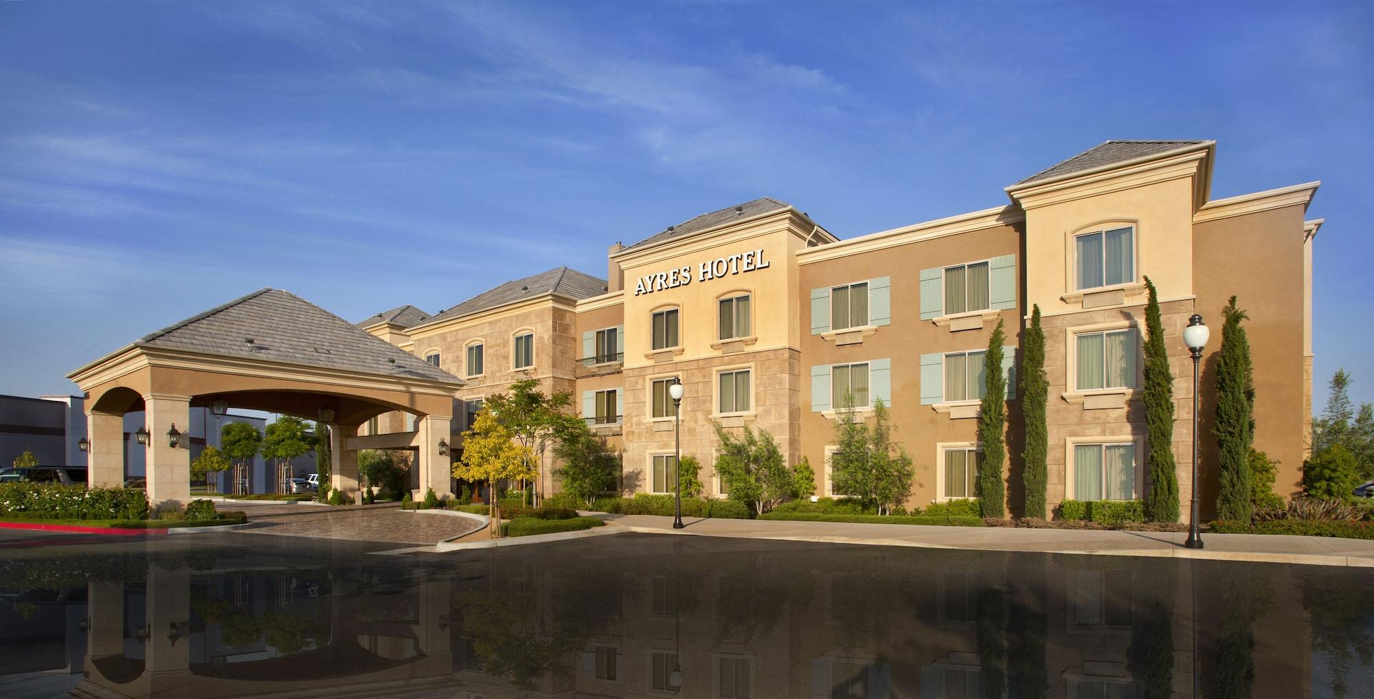 Vista Exterior Ayres Hotel Chino Hills – Ontario