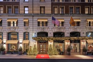 Alojamiento - The Wall Street Hotel