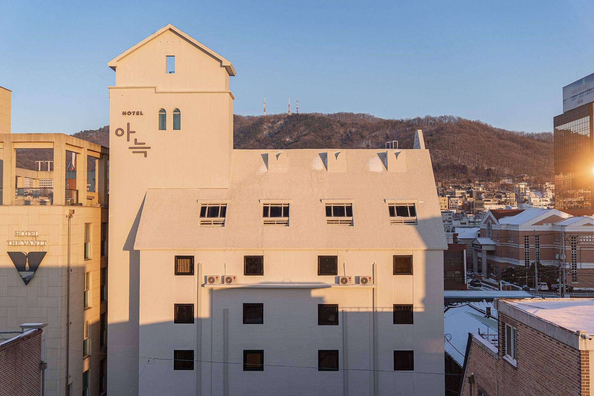 Varios Anook Hotel Cheongju Ⅰ