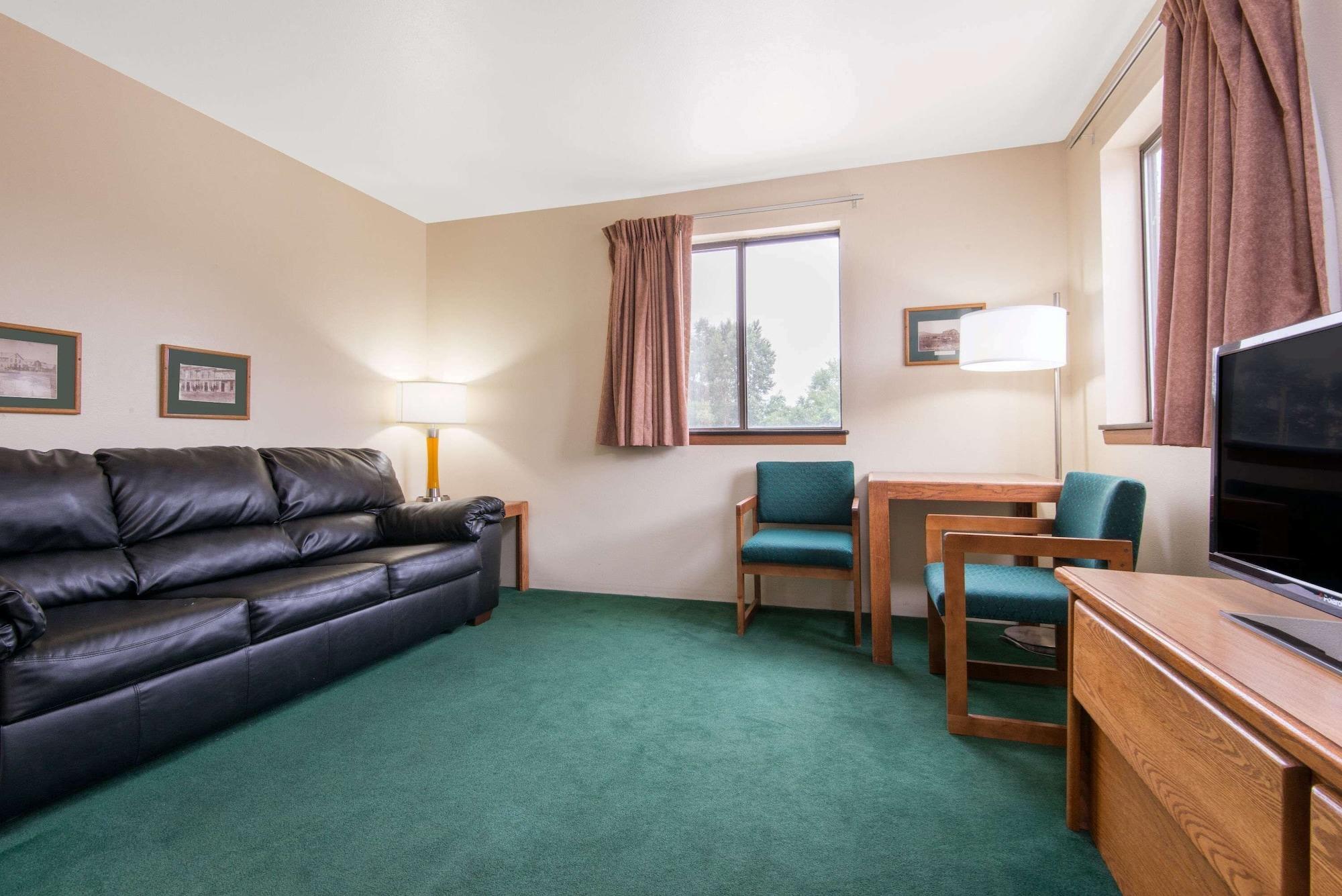 Comodidades del Alojamiento Super 8 by Wyndham Buffalo