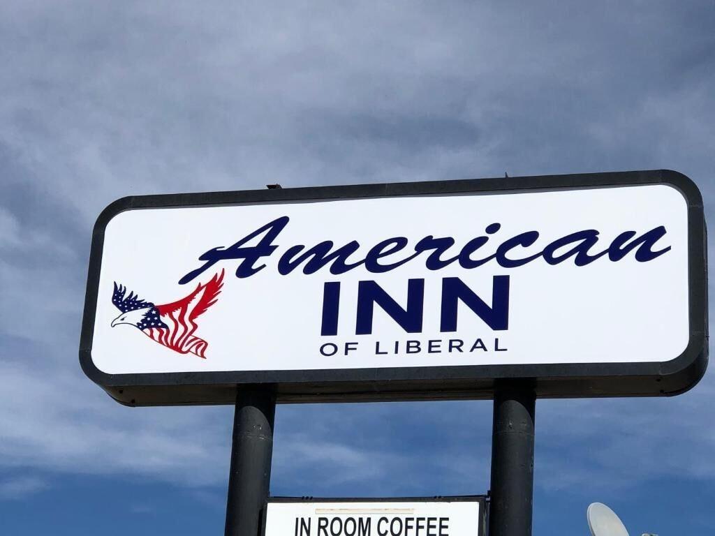 Vista Exterior American Inn of Liberal