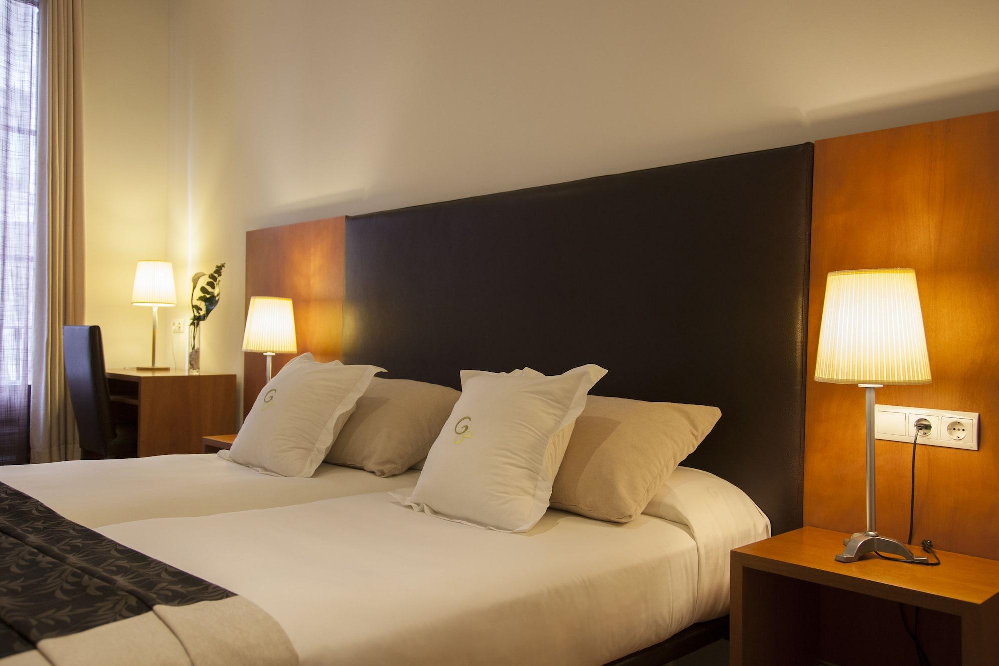 Varios Hostal Goya