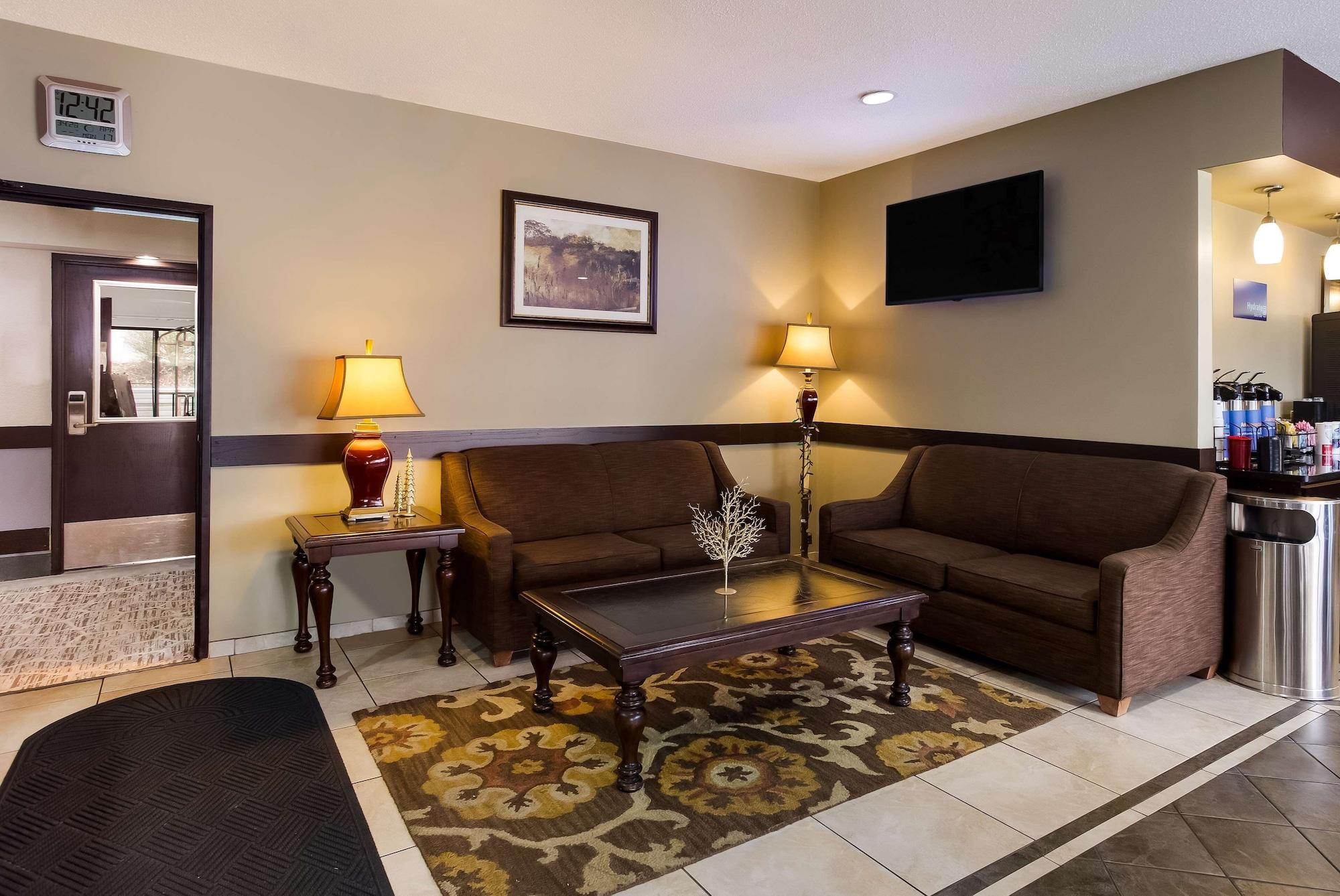 Vista Lobby Best Western Crossroads Inn