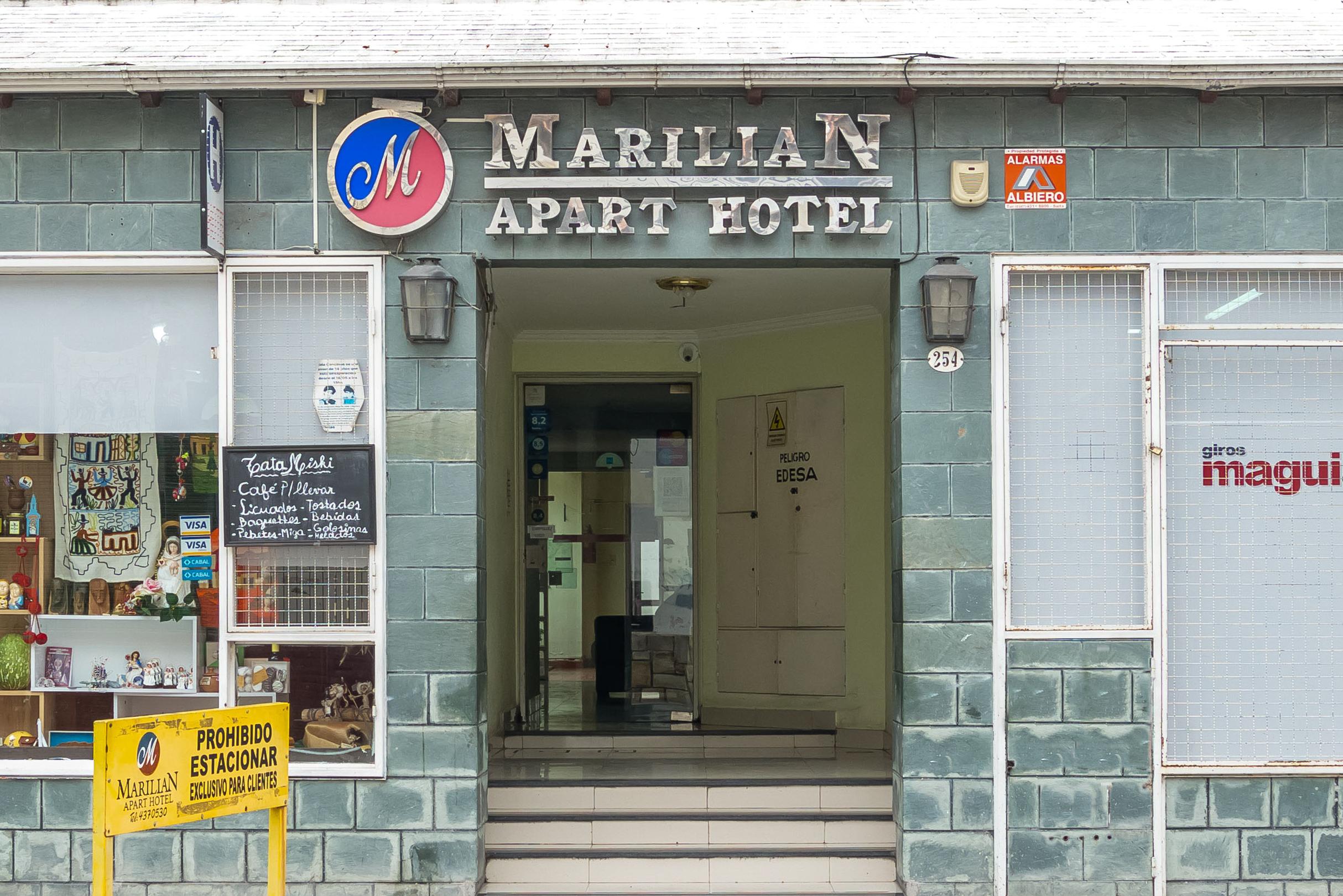 Vista Exterior Apart Hotel Marilian