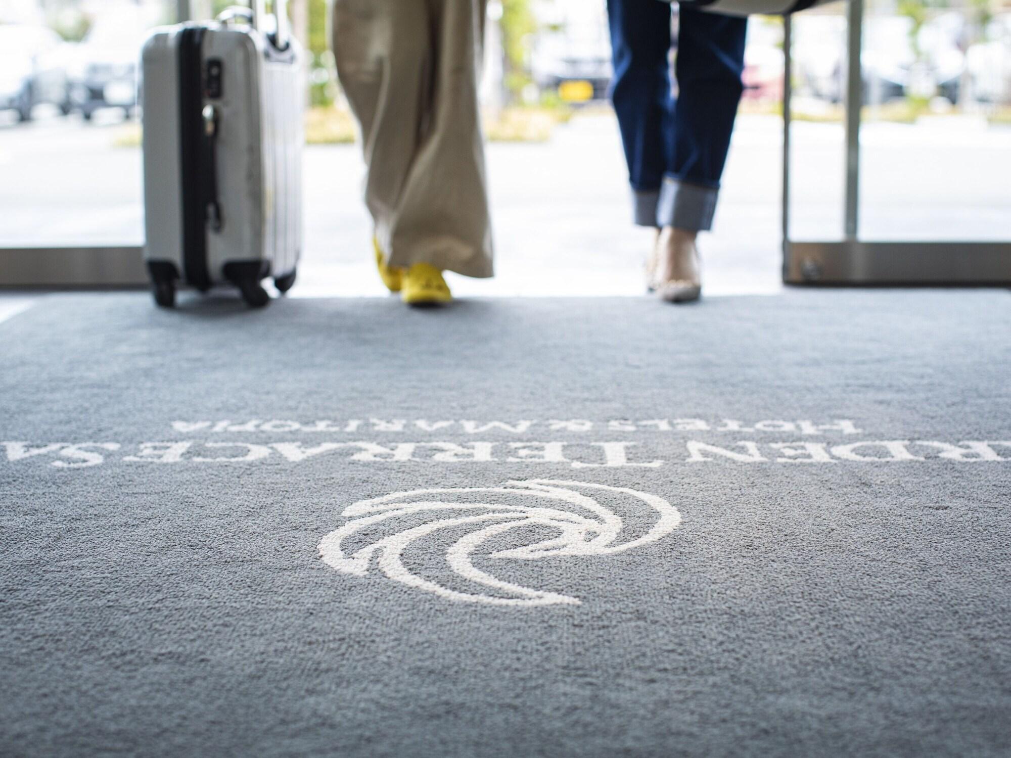 Vista Exterior Garden Terrace Saga Hotels & Resorts