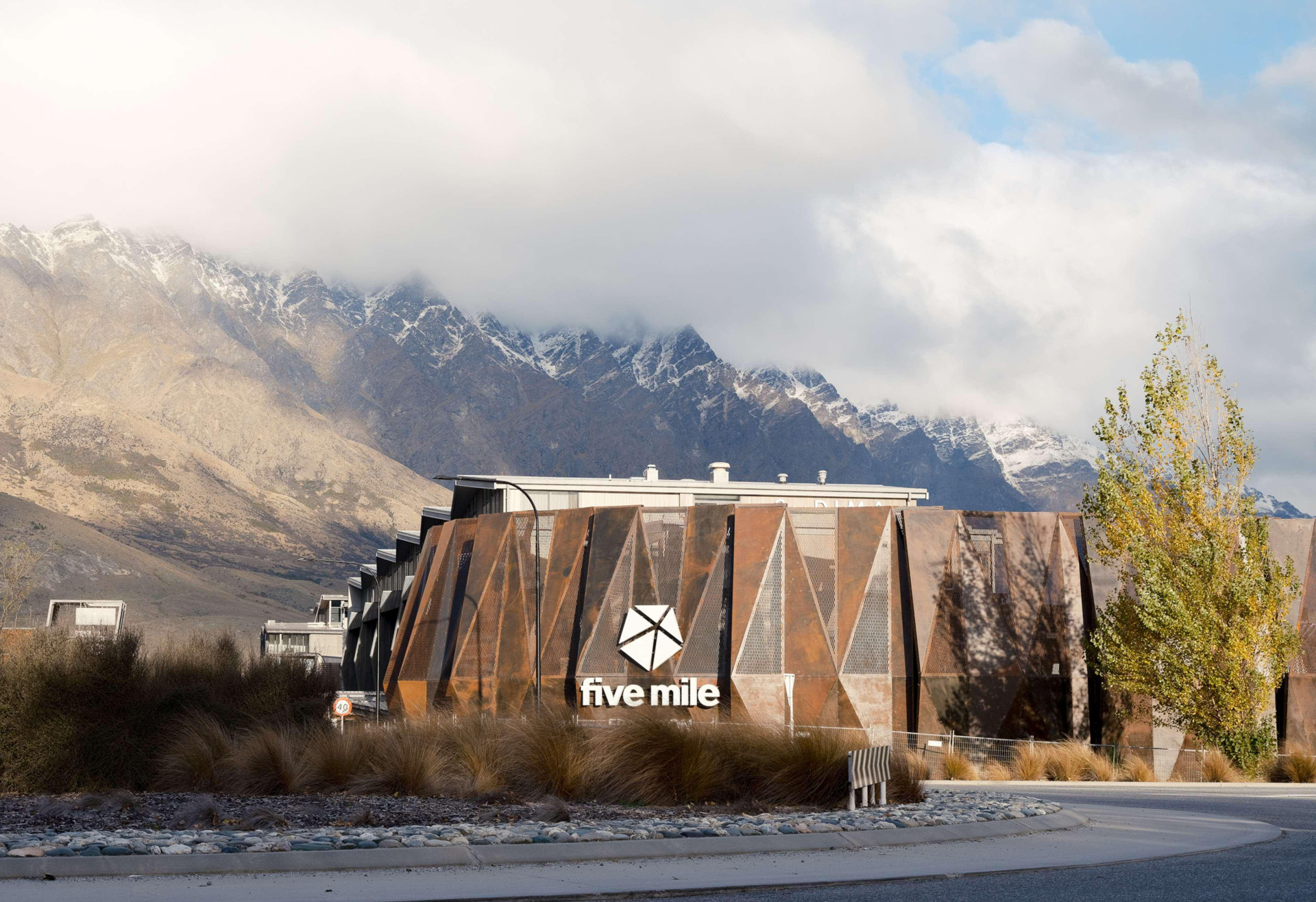 Vista Exterior Sudima Queenstown Five Mile