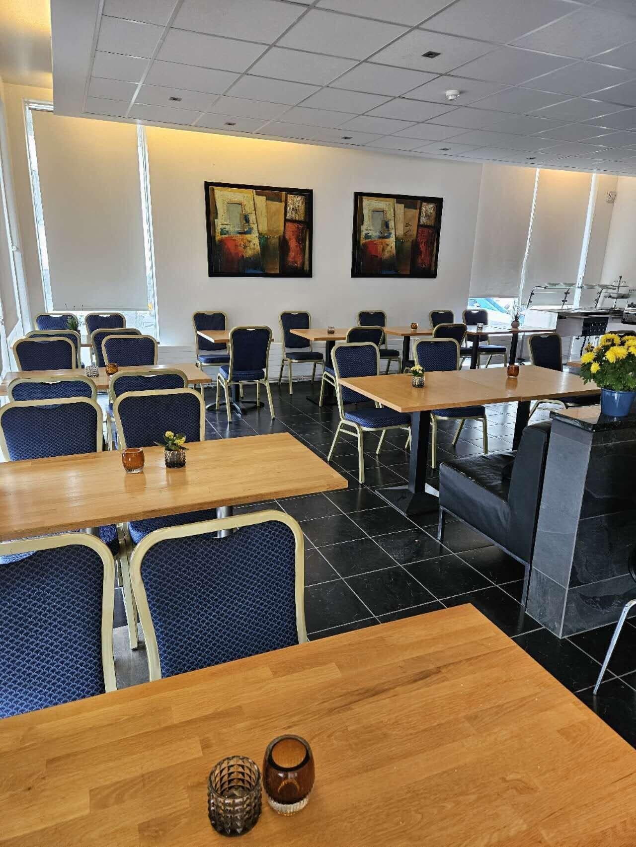 Restaurant 101 Guesthouse Hotel