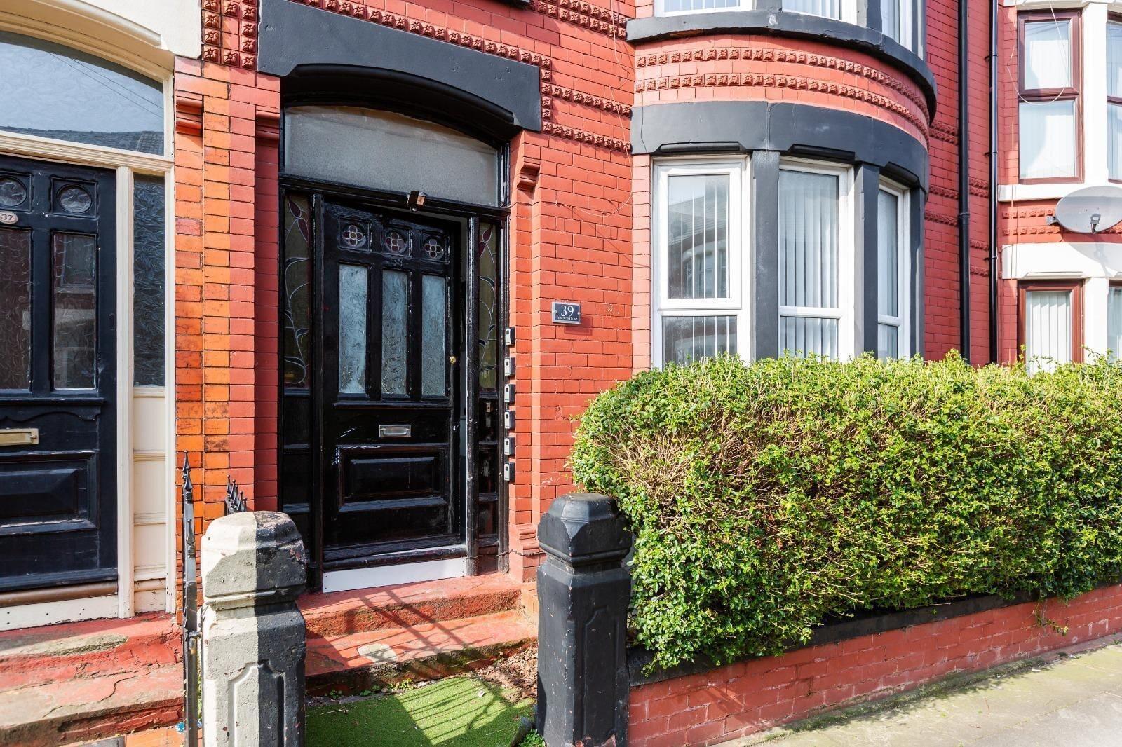 Vista Exterior Pemberton House By Smart Corporate Stays