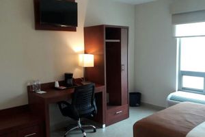 Alojamiento - AV Inn Hotel