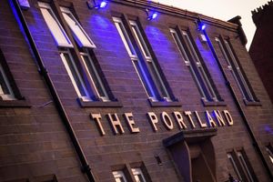 Alojamiento - The Portland Hotel