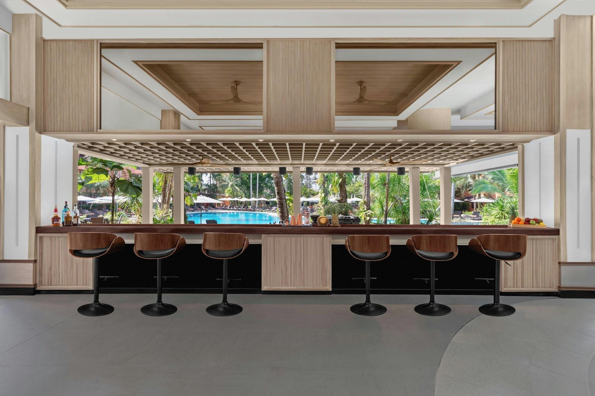 Vista Lobby Courtyard by Marriott Phuket, Patong Beach Resort