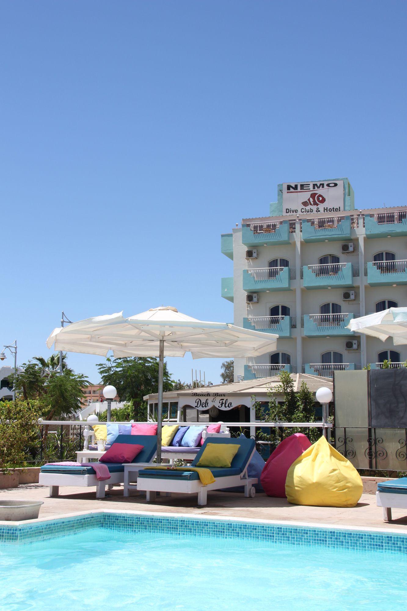 Vista Piscina Nemo Dive Club & Hotel