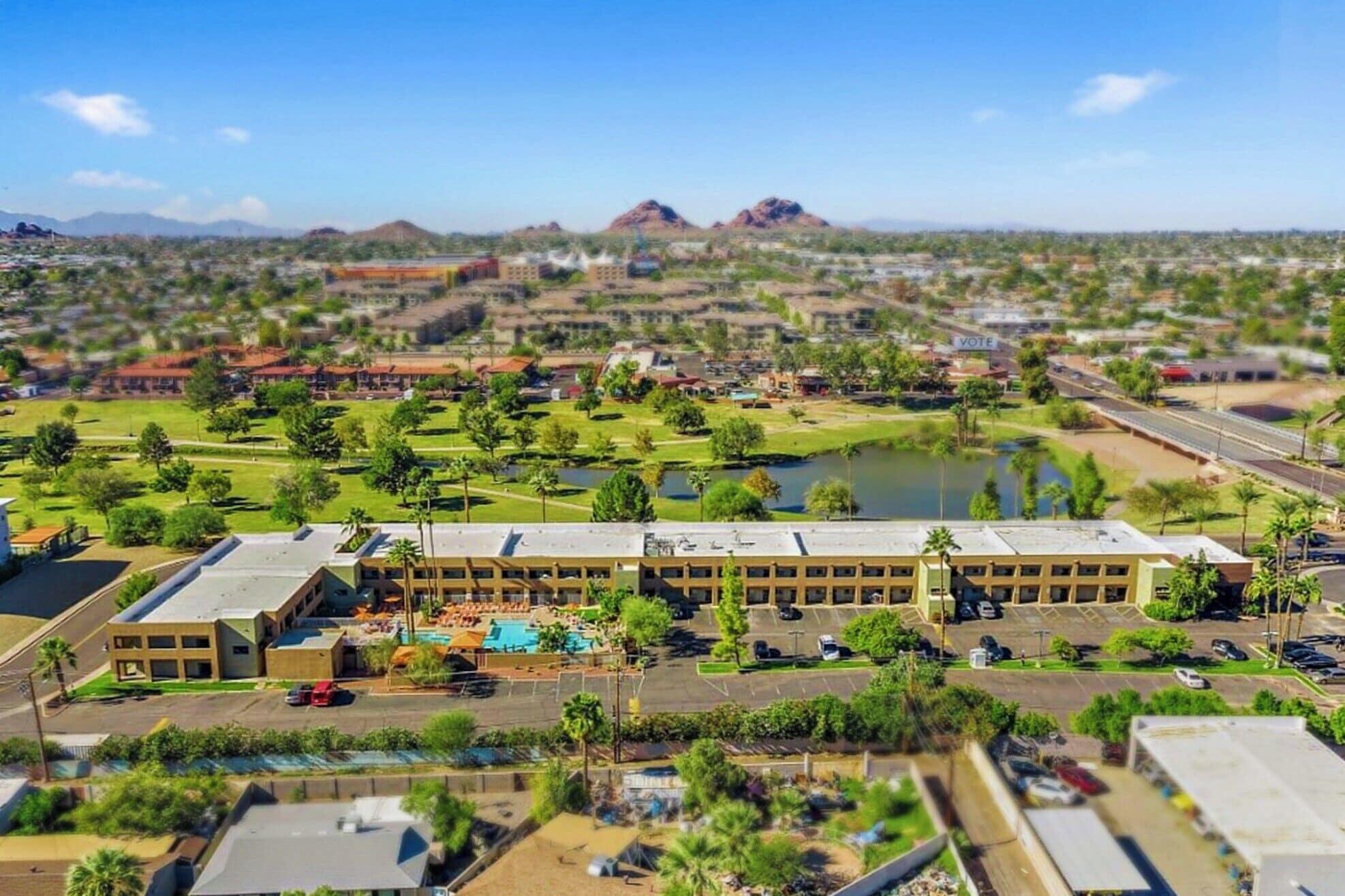 Vista Exterior Bposhtels Scottsdale