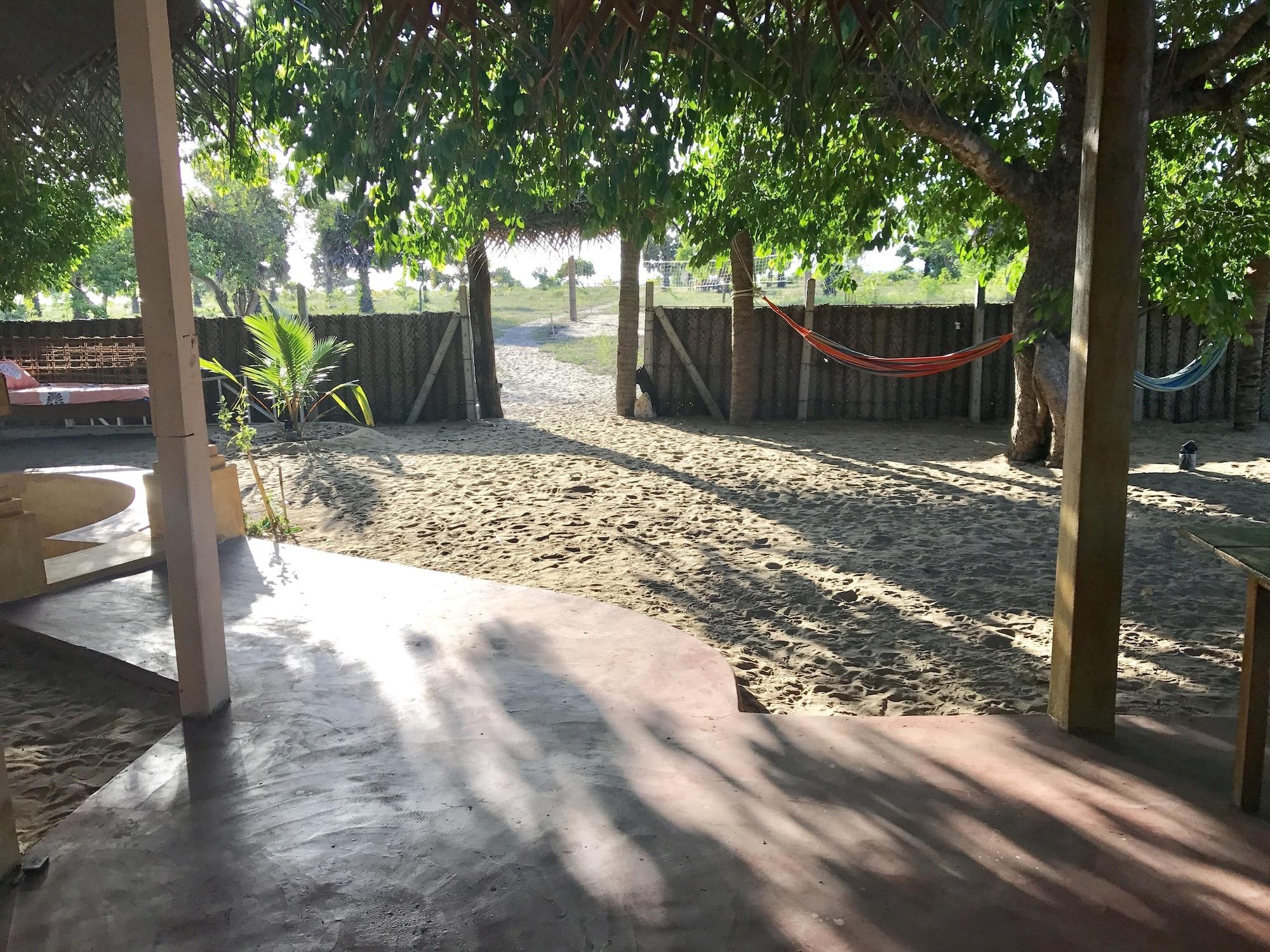 Vista Exterior The Coconut