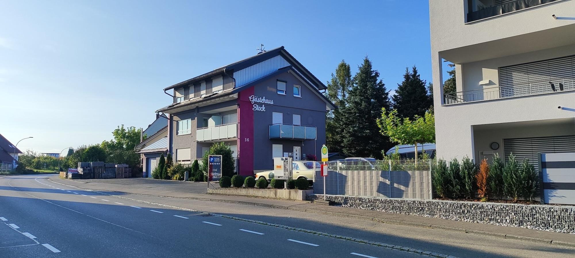 Vista Exterior Gästehaus Stock