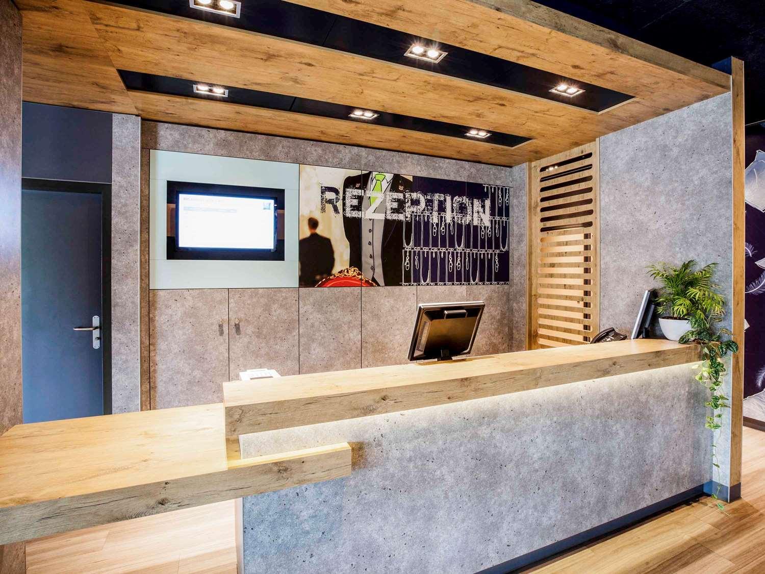 Vista Lobby ibis budget Bern Expo