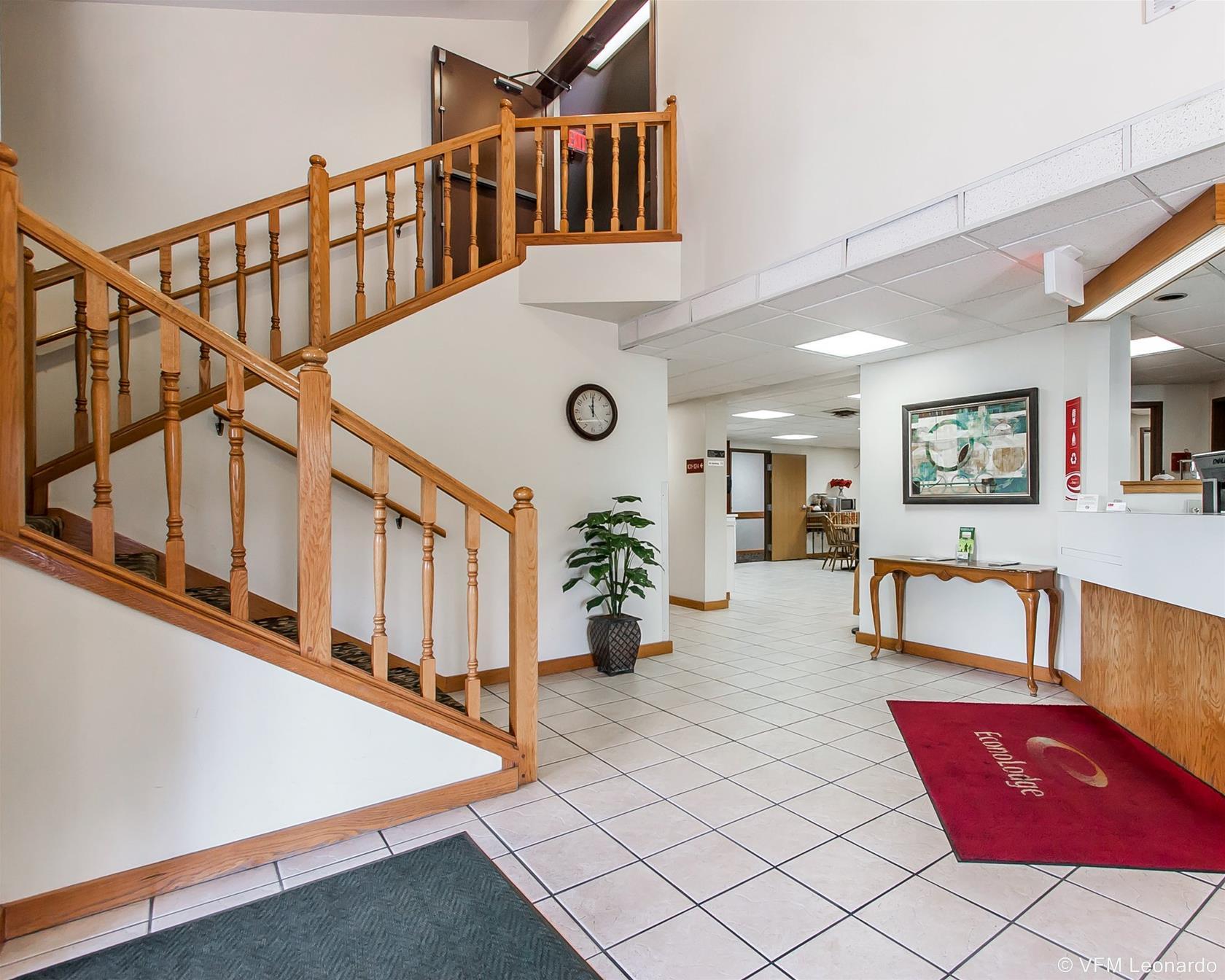 Vista Exterior Econo Lodge Inn & Suites Dickson