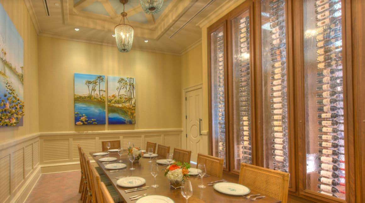 Restaurant The Henderson Lofts