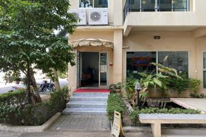 Alojamiento - C.A.P. Mansion Hotel by ZUZU