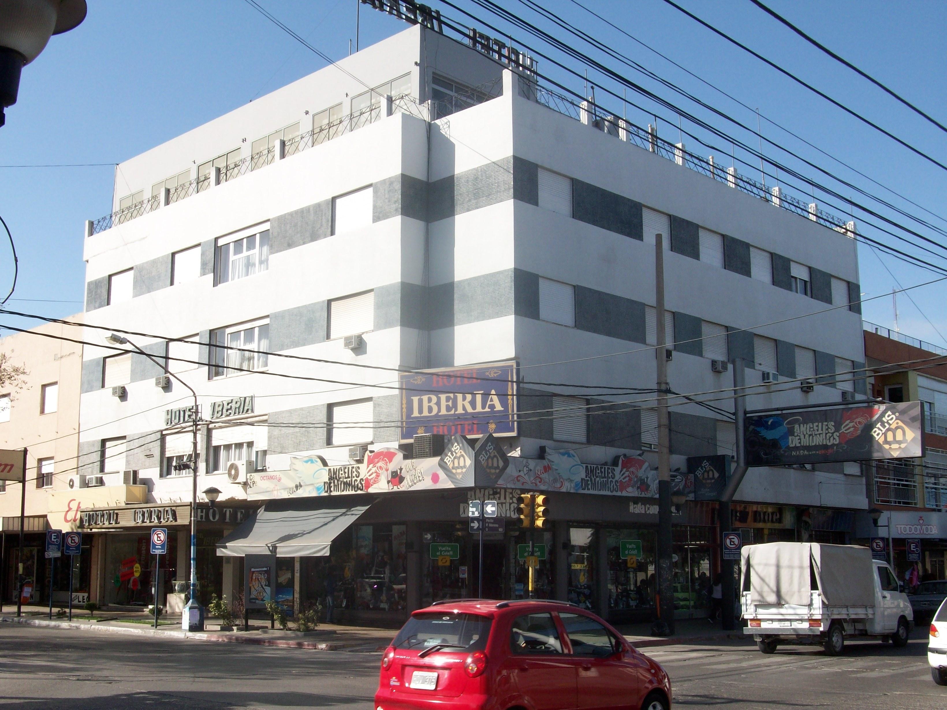Vista Exterior Hotel Iberia