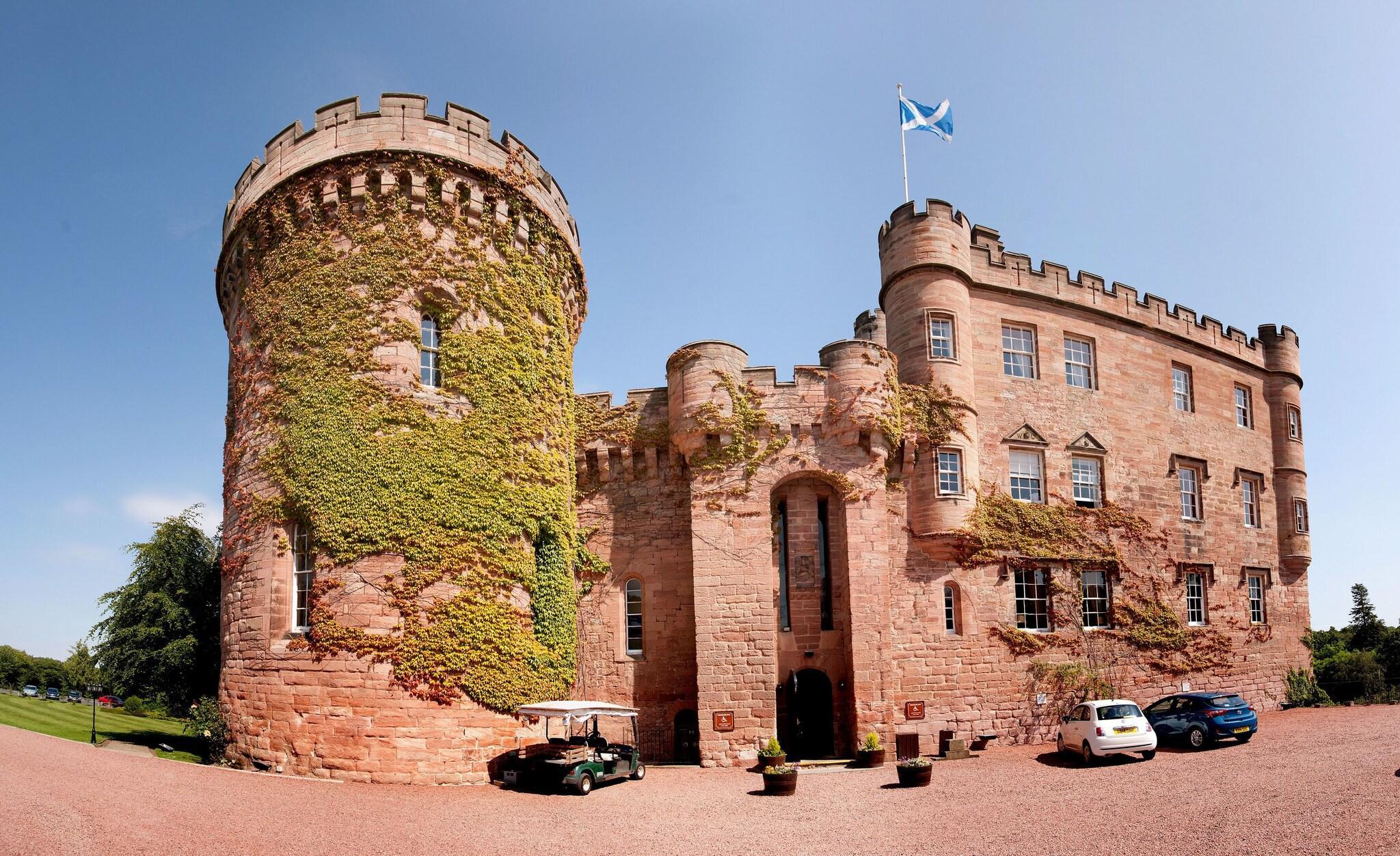 Vista Exterior Dalhousie Castle Hotel & Spa