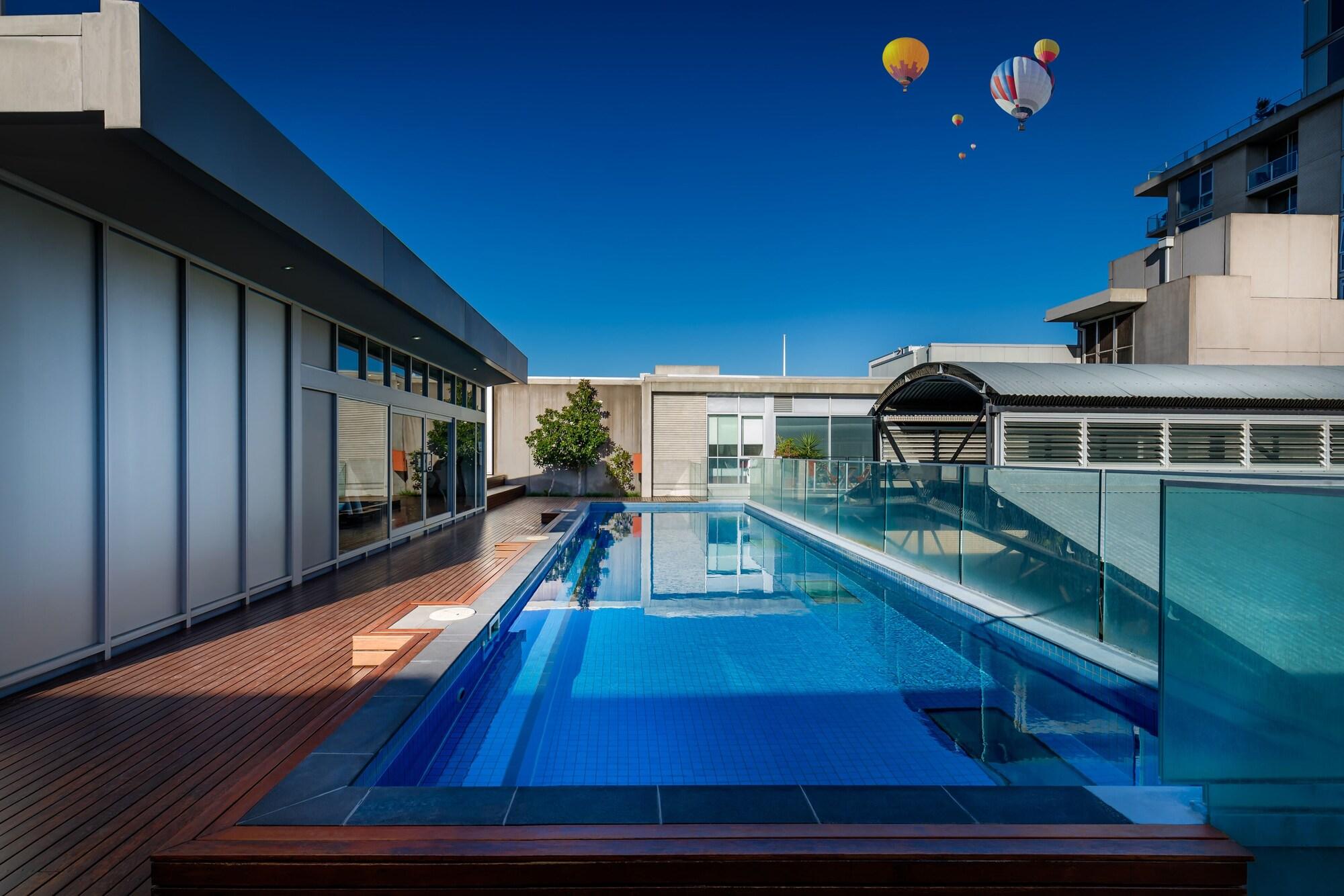 Vista Piscina Adele Apartments at Tribeca