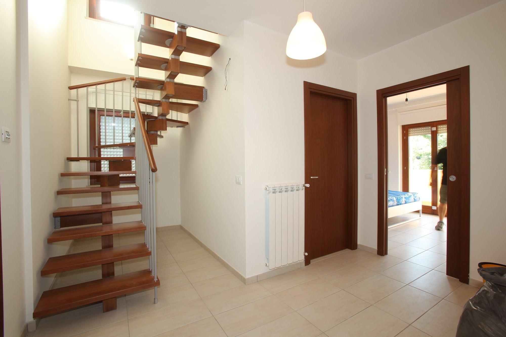 Vista Lobby Moon River