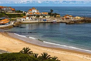 Actividad - Excursión a Comillas y Capricho de Gaudí en grupo reducido