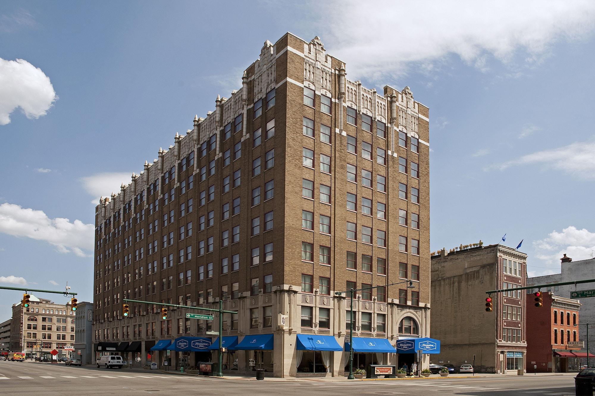 Vista Exterior Hampton Inn Indianapolis Downtown Across from Circle Centre