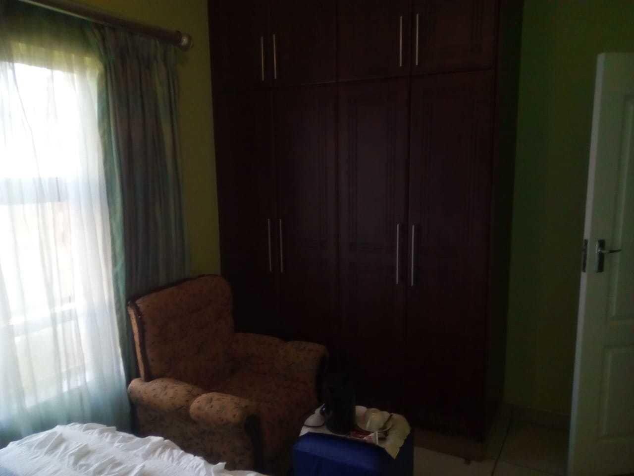 Set de Habitación The Classio Guest House