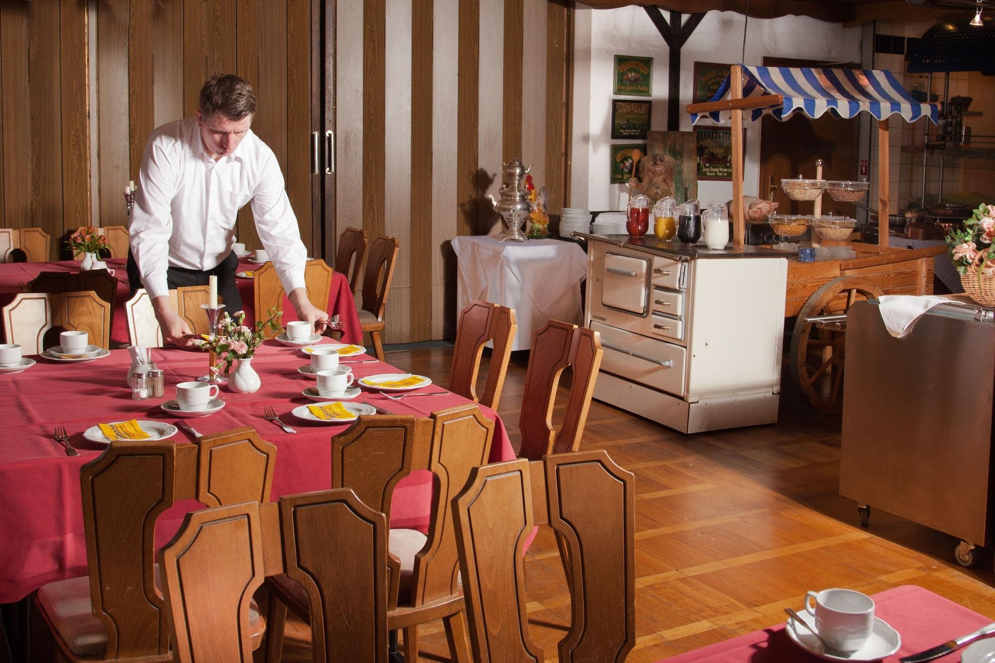Bar/Salón Hotel Gremersdorf - Zum Grünen Jäger