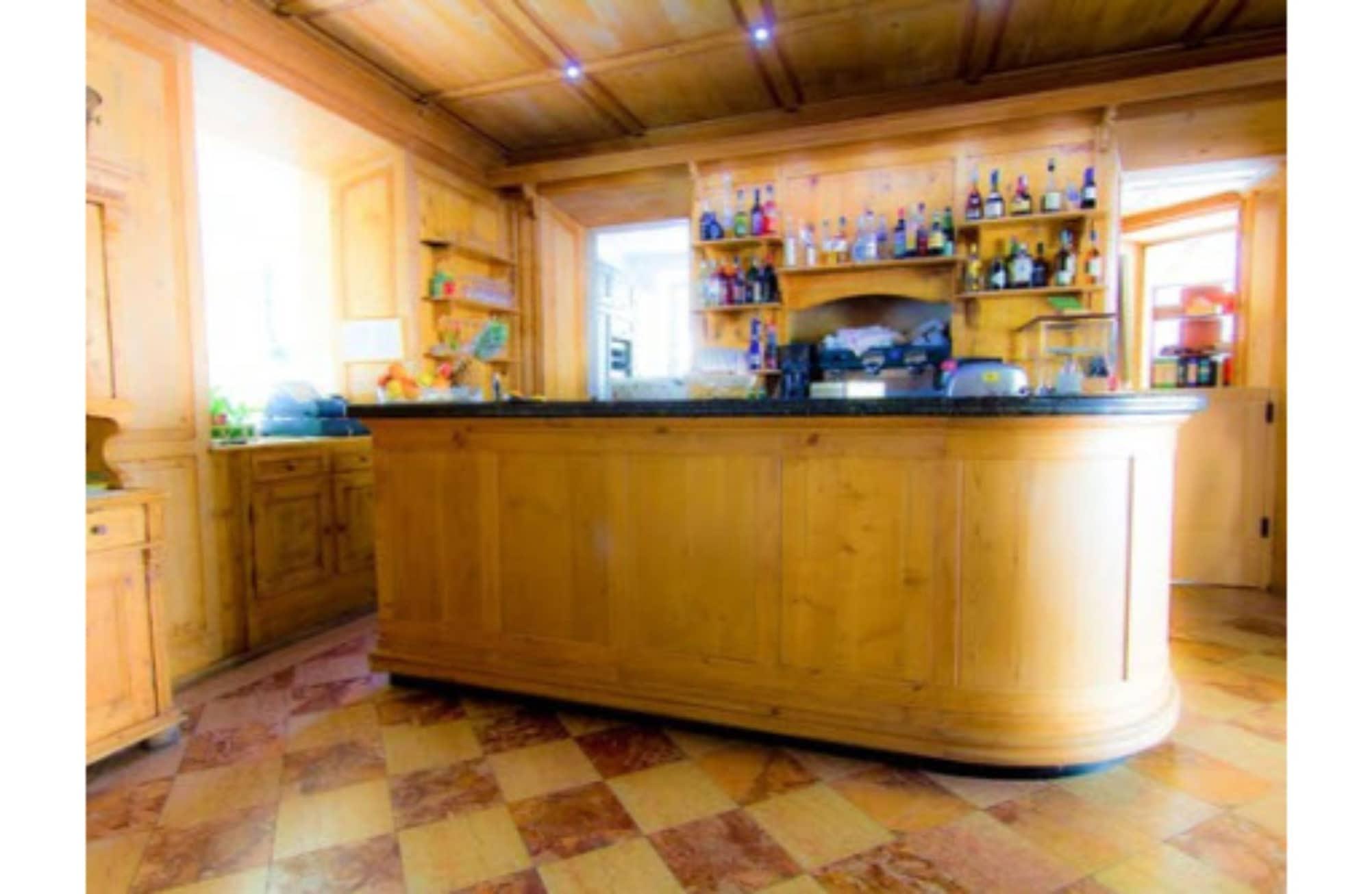 Bar/Salón Hotel Colonne