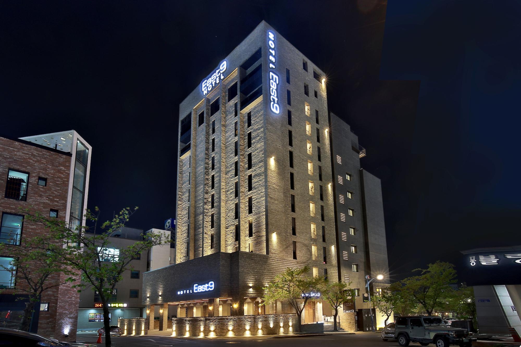 Varios Hotel EAST9