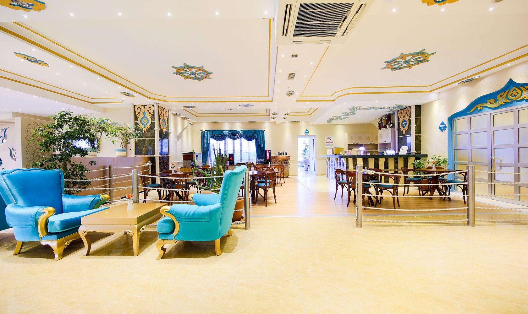 Vista Lobby Daima Biz Hotel