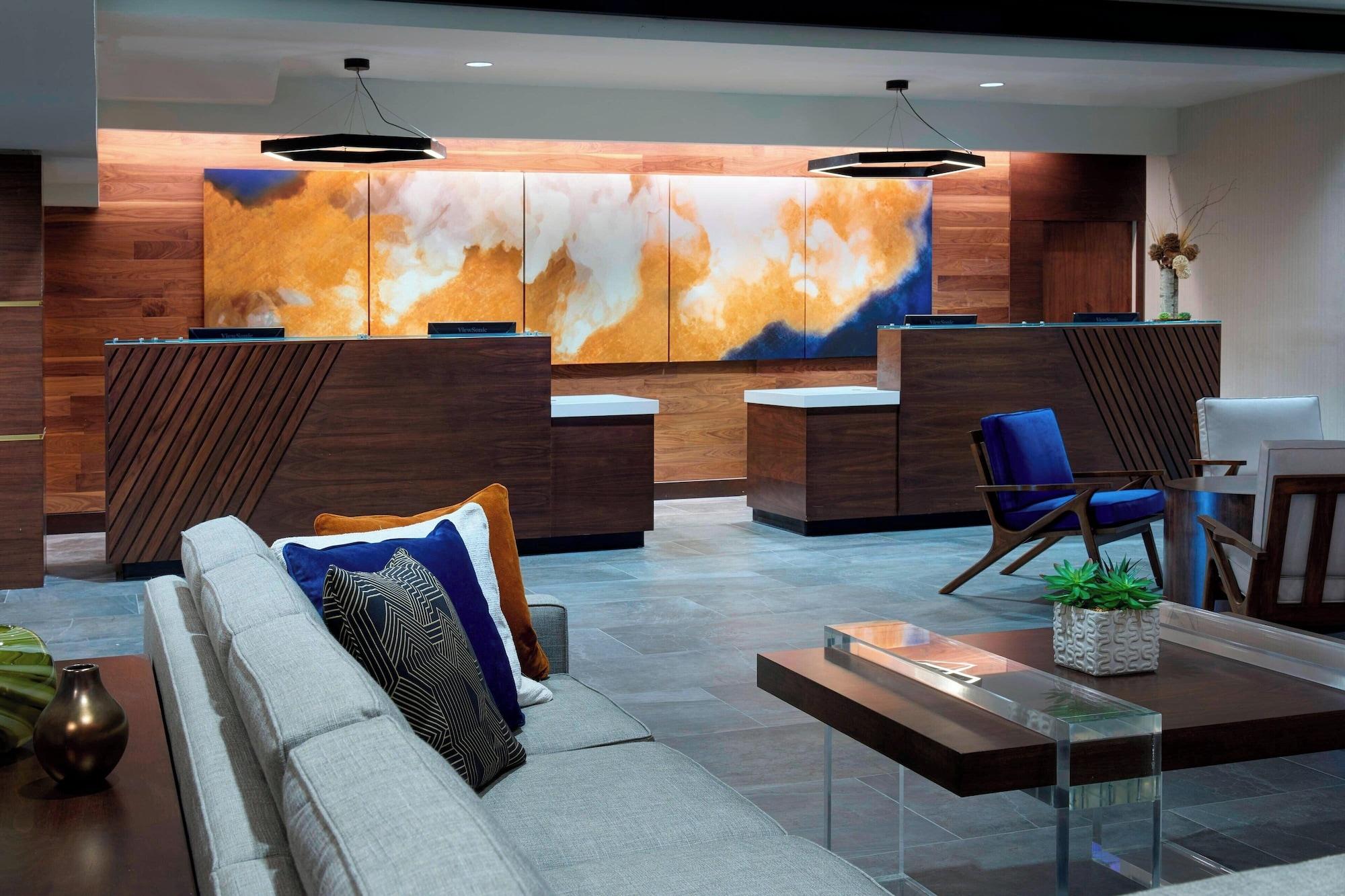 Vista Lobby Kansas City Airport Marriott