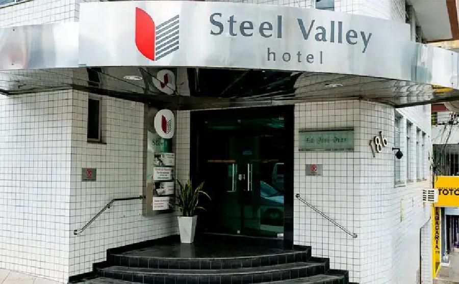 Vista Exterior Steel Valley Economic Hotel