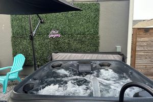 Alquiler Vacacional - Modern Zen. Private Studio & Hot tub in the heart of downtown Orlando
